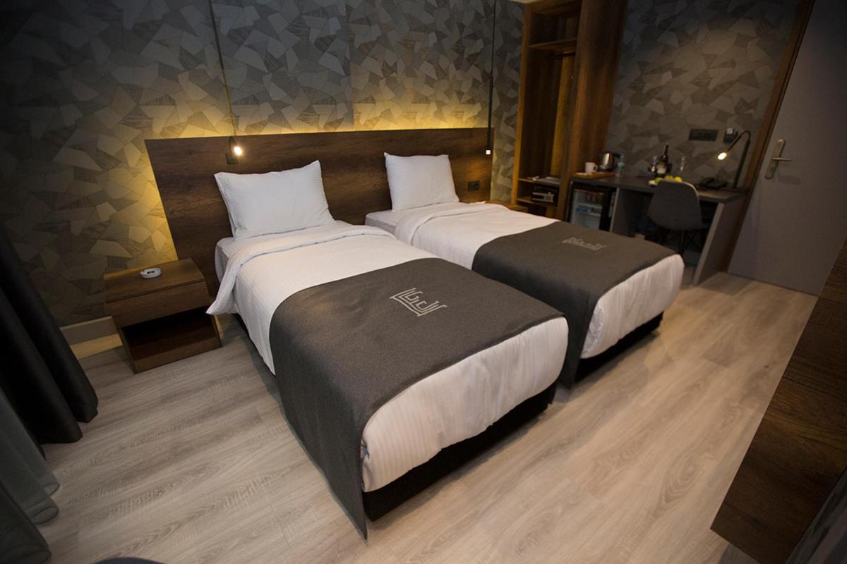 Emens Hotel Izmir Eksteriør billede